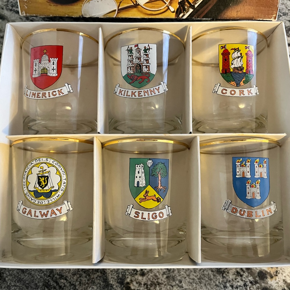 Set of 6 vintage crystal Ireland county coat of arms whiskey glasses in box